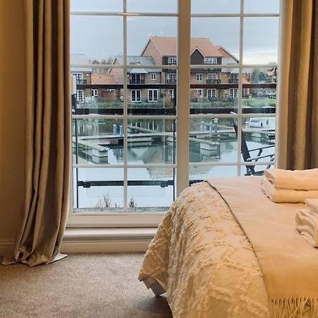 SkellingthorpeWaterside Townhouse With Balcony And Marina View公寓 外观 照片