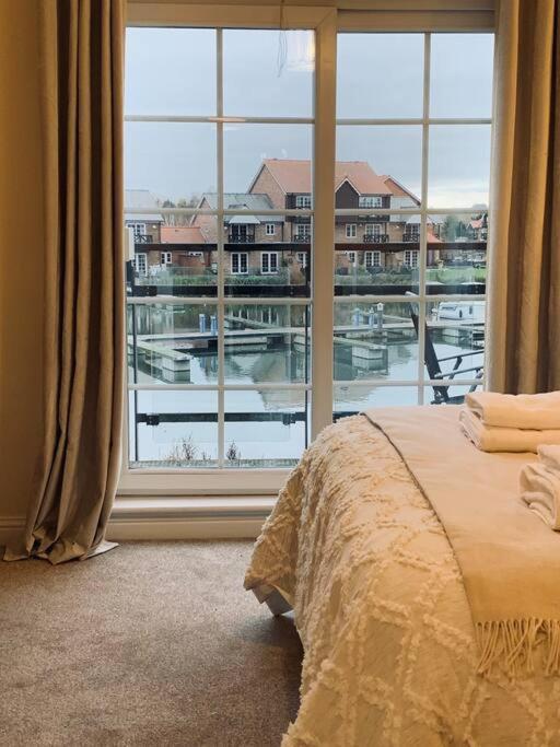 SkellingthorpeWaterside Townhouse With Balcony And Marina View公寓 外观 照片